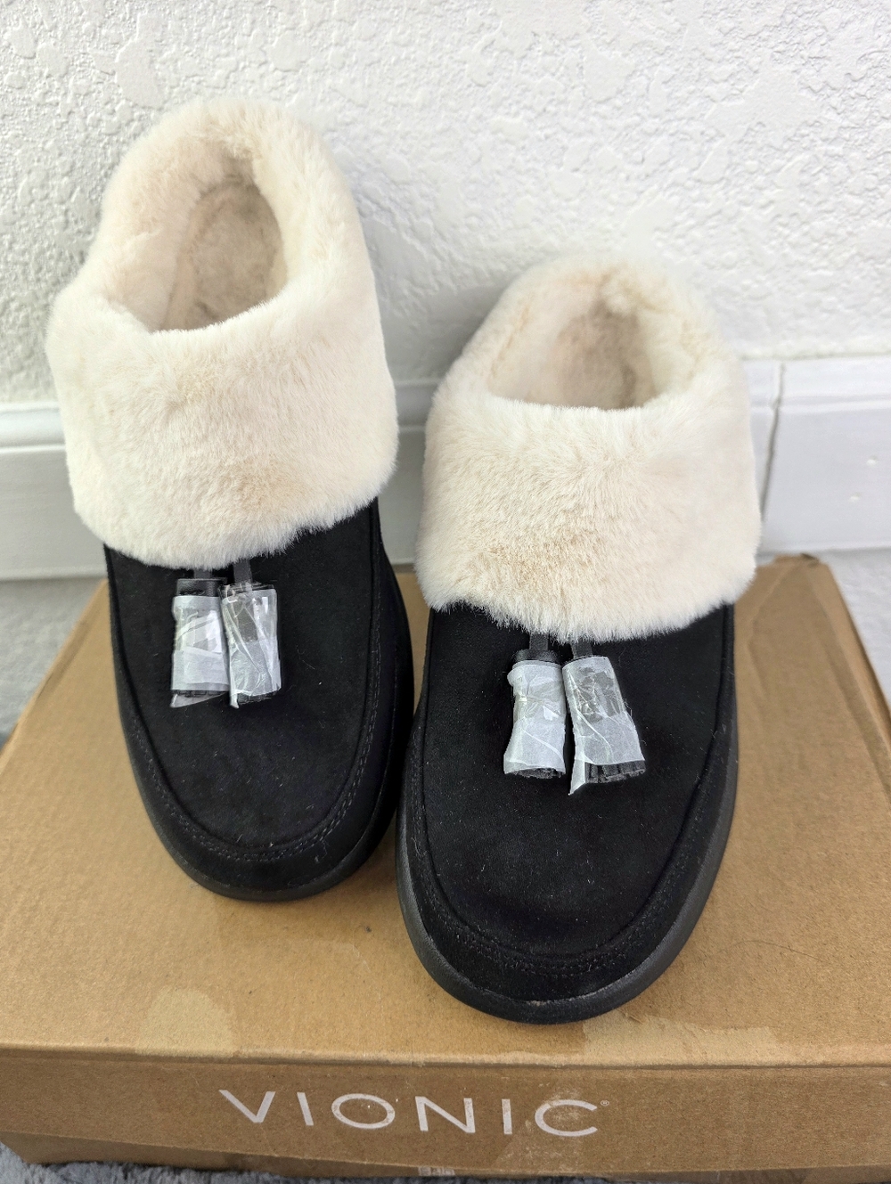 Vionic Perrin Tassel Loafer Slippers, Black